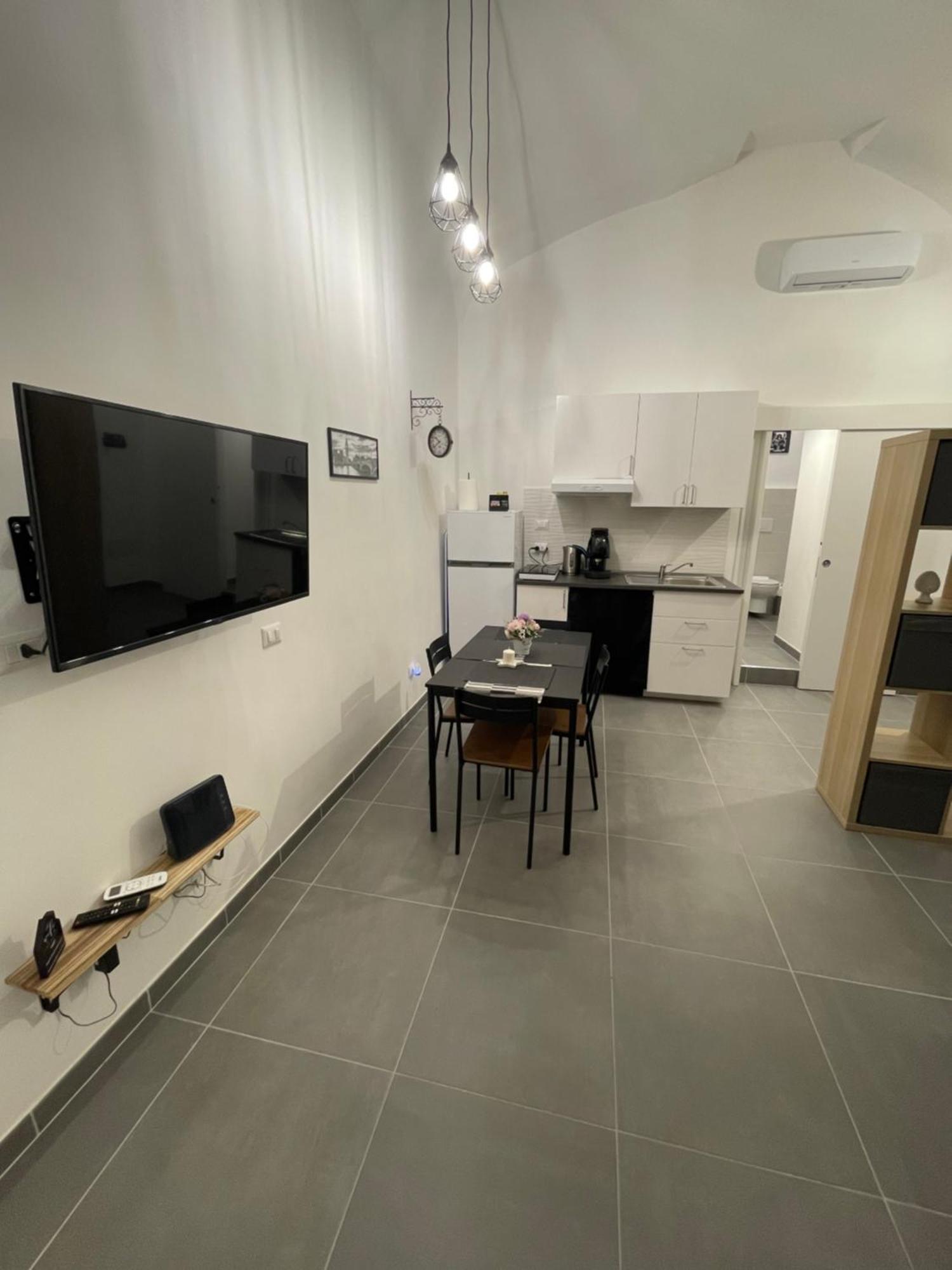 La Maison Di Elena Napoli Esterno foto