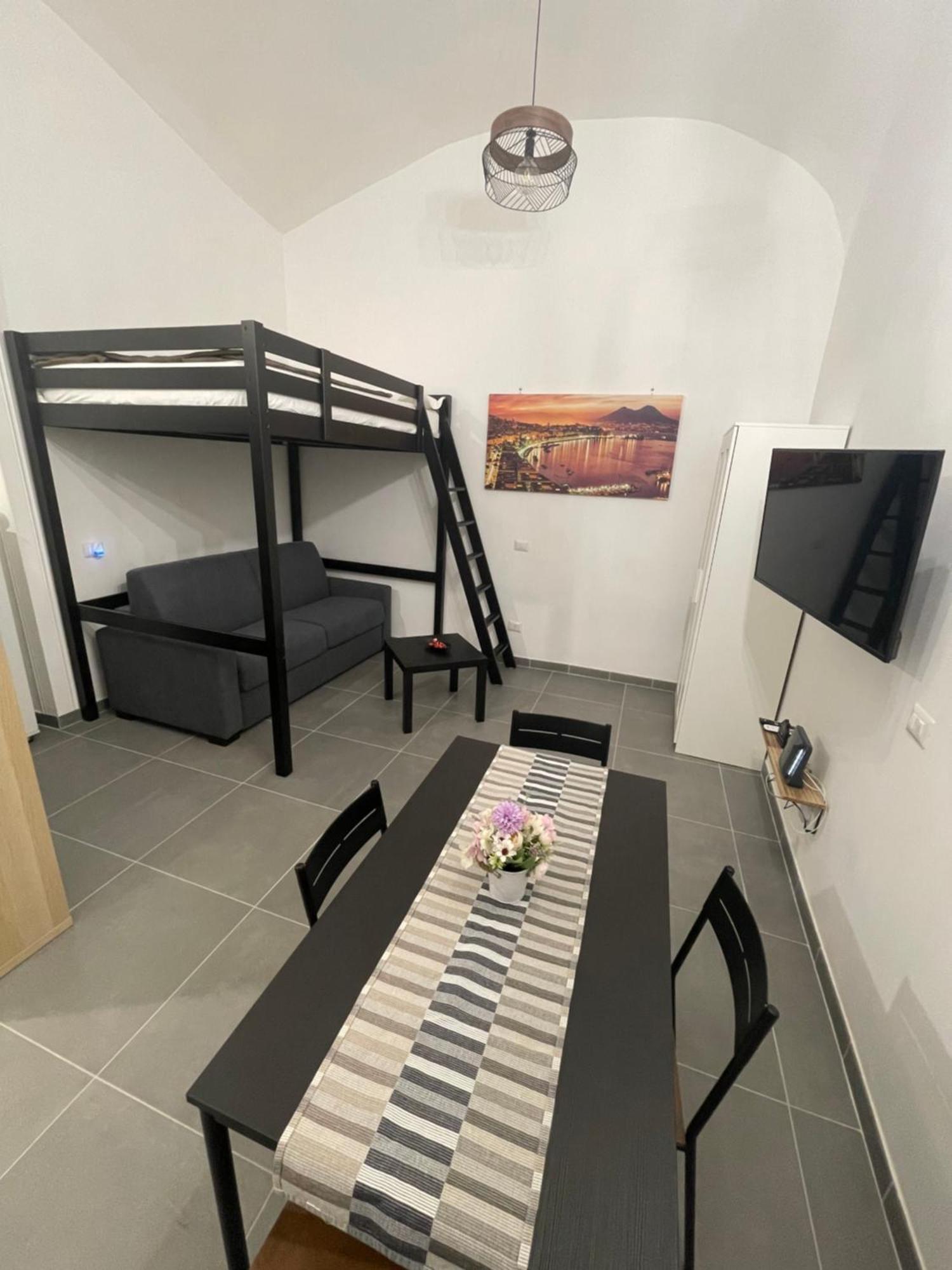 La Maison Di Elena Napoli Esterno foto